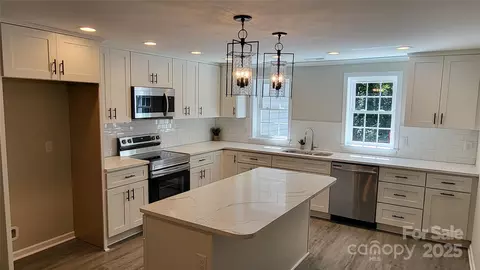 2276 Golf Course Rd, Lancaster, SC 29720 photo 4