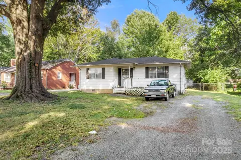 4214 Blackwood Ave, Charlotte, NC 28205