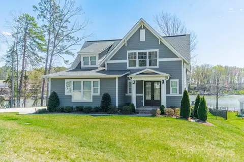903 Cornelius Rd, Mooresville, NC 28117