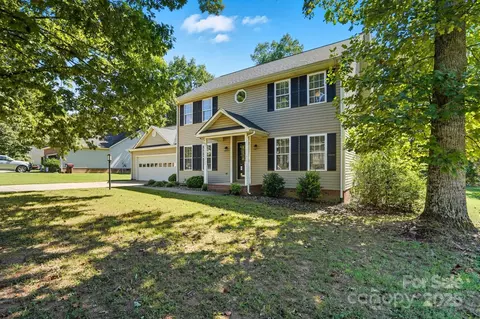 125 Stonehaven Ct, Salisbury, NC 28146