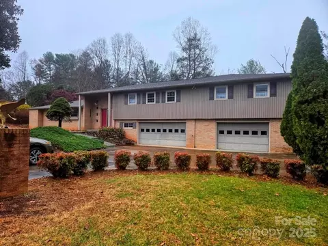 1824 Chrosaro 15 Pl #15, Lenoir, NC 28645