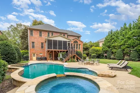 9021 Unbridle Ln, Waxhaw, NC 28173