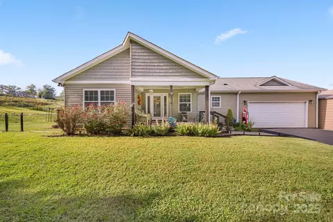 605 Newfound Rd, Leicester, NC 28748