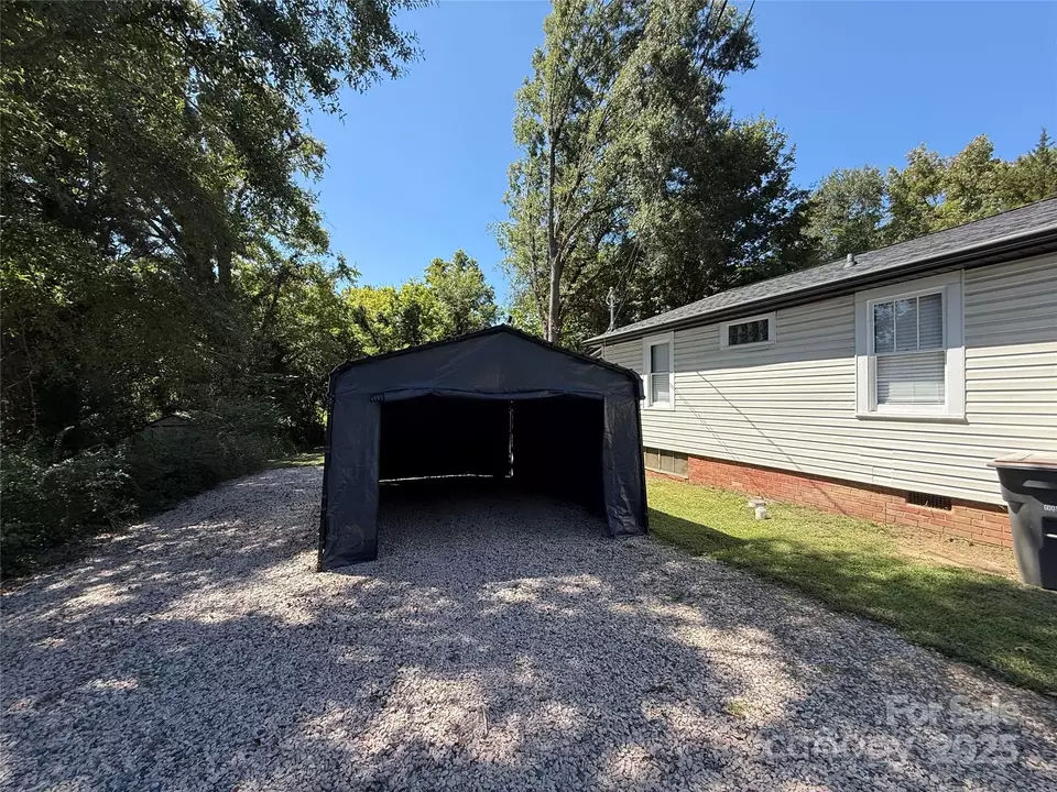 Exterior - 916 Taylor St, Kannapolis, NC 28083 photo 4 of 4