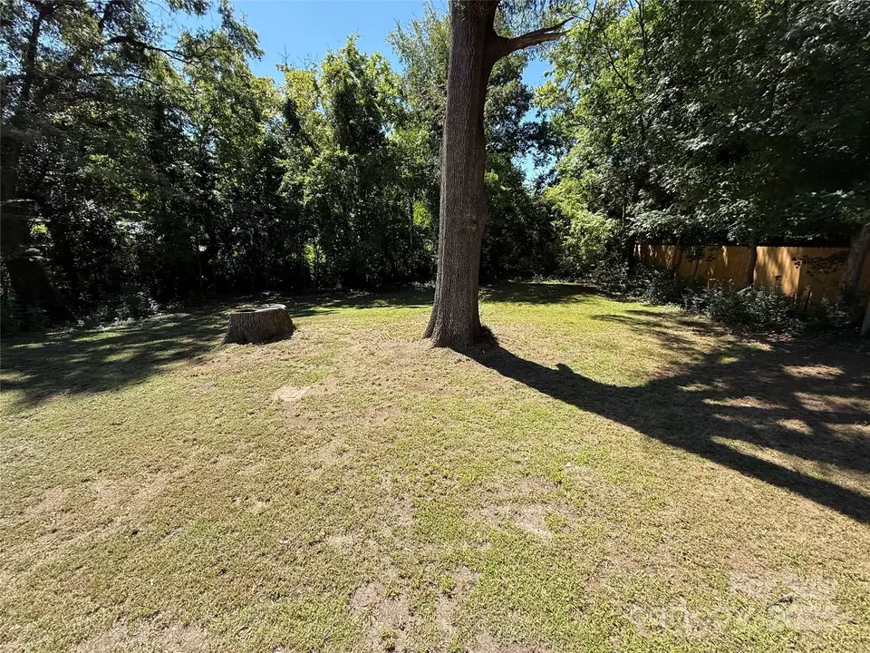 Exterior - 916 Taylor St, Kannapolis, NC 28083 photo 3 of 4