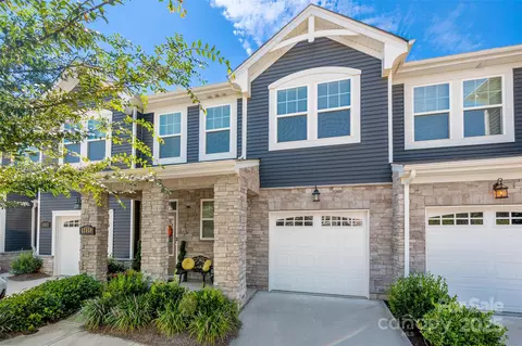 12008 Gambrell Dr, Charlotte, NC 28278