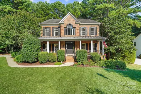 409 Stonewater Bay Ln, Mount Holly, NC 28120