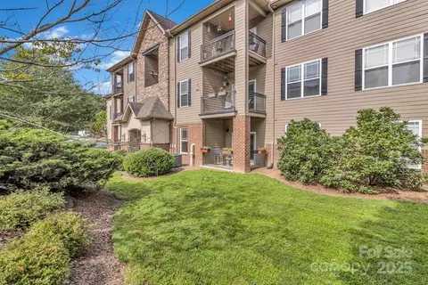 291 Brickton Village 206 Cir #206, Fletcher, NC 28732