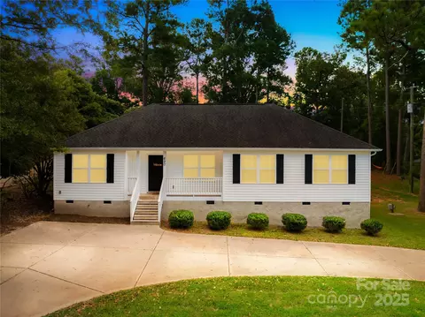 690 Forest Rd, Rock Hill, SC 29730