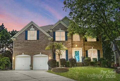 15406 Pepperwood Ct, Huntersville, NC 28078