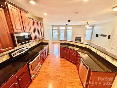 Kitchen - 8326 Viewpoint 802 Ln #802, Cornelius, NC 28031 photo 1 of 4