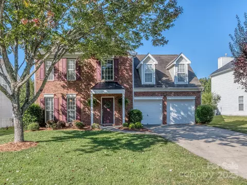 11019 Treebranch Dr, Charlotte, NC 28216