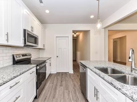Kitchen - 5609 Morgan Mill Rd, Monroe, NC 28110 photo 4 of 4