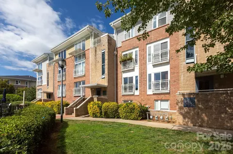 3959 Picasso Ct, Charlotte, NC 28205