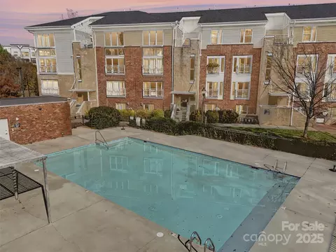 3959 Picasso Ct, Charlotte, NC 28205