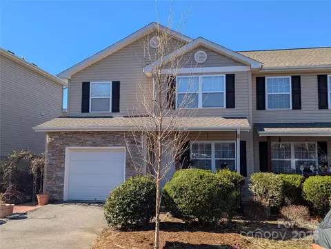 105 Loch Haven Rd, Swannanoa, NC 28778