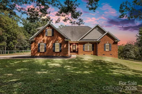 280 Pete Foster Rd, Mocksville, NC 27028