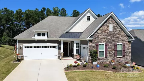 1325 Dali Blvd, Mount Holly, NC 28120