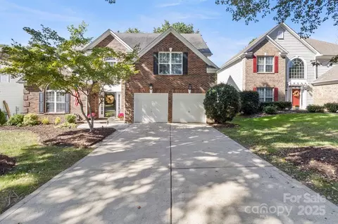 16203 Hollingbourne Rd, Huntersville, NC 28078