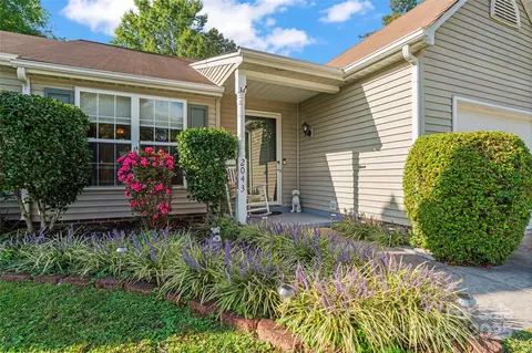 2043 Mallard Woods Pl, Charlotte, NC 28262