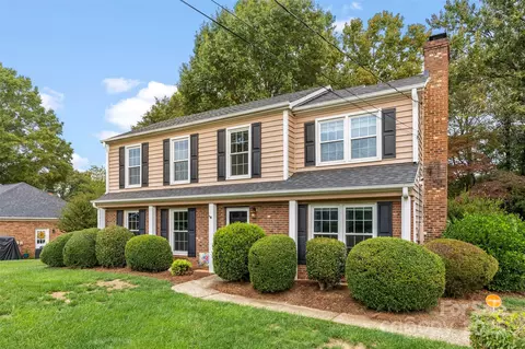 3710 Gardner Park Dr, Gastonia, NC 28054