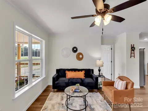 185 Riverview Dr, Canton, NC 28716 photo 6