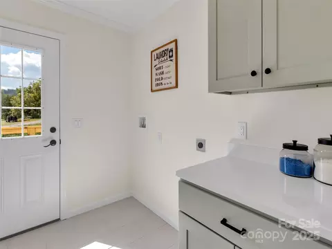 185 Riverview Dr, Canton, NC 28716 photo 13