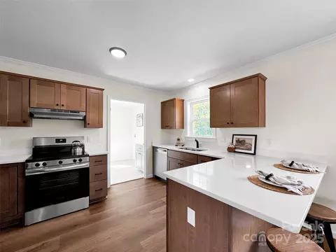 185 Riverview Dr, Canton, NC 28716 photo 10