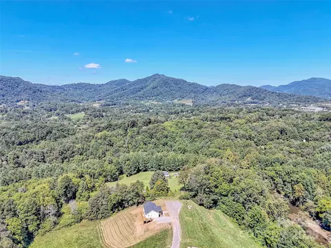 185 Riverview Dr, Canton, NC 28716 photo 45
