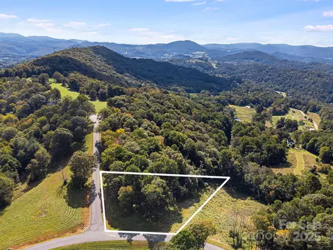 APT 62 Poplar Forest Drive, Boone, NC 28607