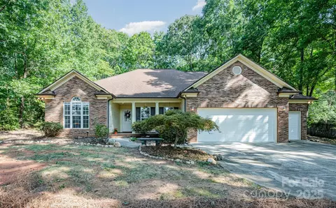 2909 Aprilia Ln, Monroe, NC 28112