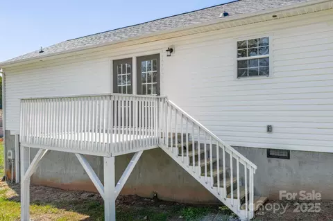 Exterior - 4774 Thoreau Dr, Conover, NC 28613 photo 5 of 5