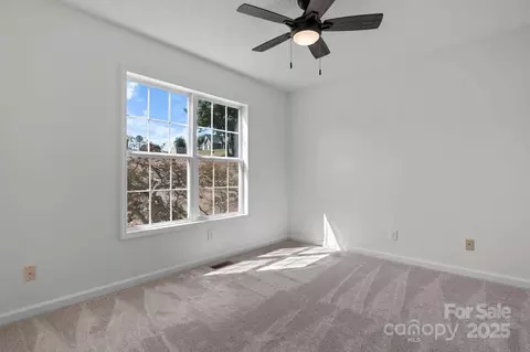 Bedroom - 4774 Thoreau Dr, Conover, NC 28613 photo 3 of 4