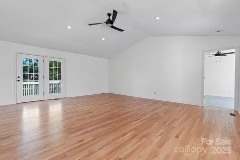 Living - 4774 Thoreau Dr, Conover, NC 28613 photo 2 of 3