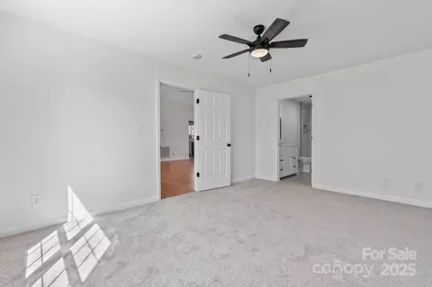 Bedroom - 4774 Thoreau Dr, Conover, NC 28613 photo 2 of 4