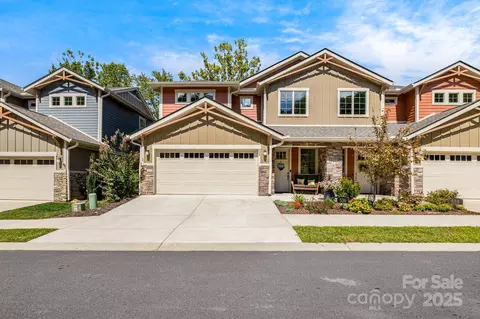536 Sweet Birch Park Ln, Black Mountain, NC 28711