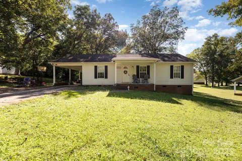 216 S Oak Gq St, Salisbury, NC 28146