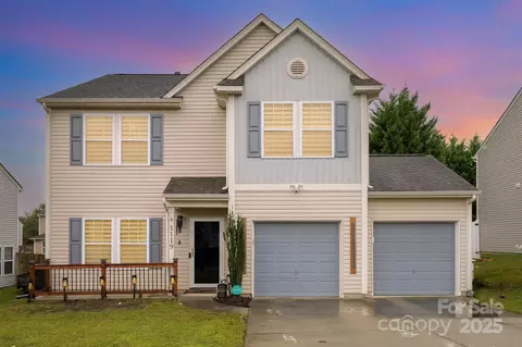 1119 Blue Topaz Dr, Dallas, NC 28034