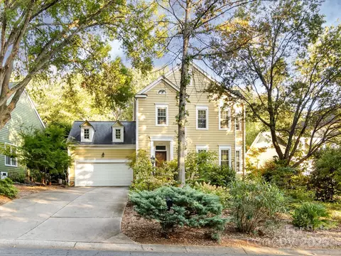 3325 Selwyn Farms Ln, Charlotte, NC 28209