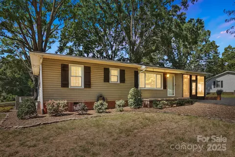 301 Dogwood St, Locust, NC 28097