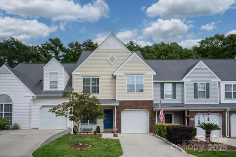 9334 Timothy Ct, Charlotte, NC 28277