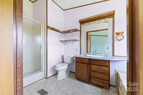 Bath - 112 Melody St, Clyde, NC 28721 photo 1 of 4