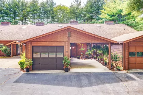 302 Woodfield Dr, Asheville, NC 28803