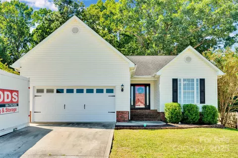 912 Carole Summey Dr, Dallas, NC 28034