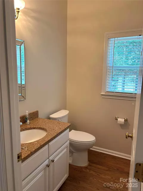 Bath - 19933 Scanmar Ln, Cornelius, NC 28031 photo 1 of 1