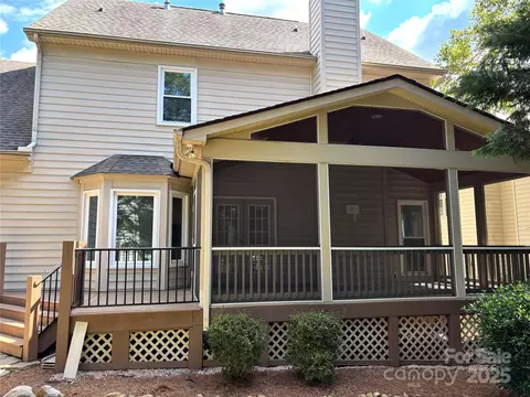 Exterior - 19933 Scanmar Ln, Cornelius, NC 28031 photo 4 of 5