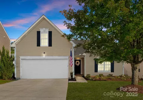 134 Nevis Ln, Mooresville, NC 28115