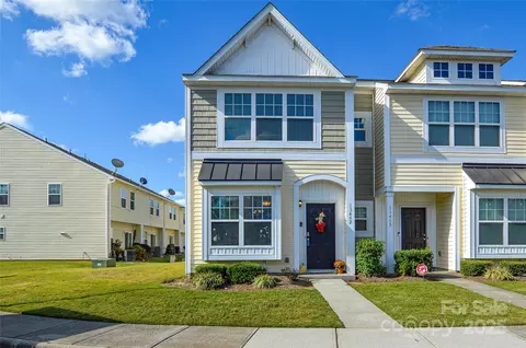 13462 Calloway Glen Dr, Charlotte, NC 28273