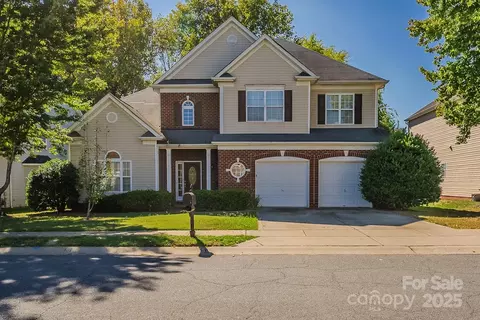 15131 Callow Forest Dr, Charlotte, NC 28273