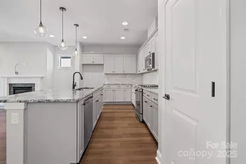 Entry Way - 6239 Scuttle Ln, Denver, NC 28037 photo 1 of 3